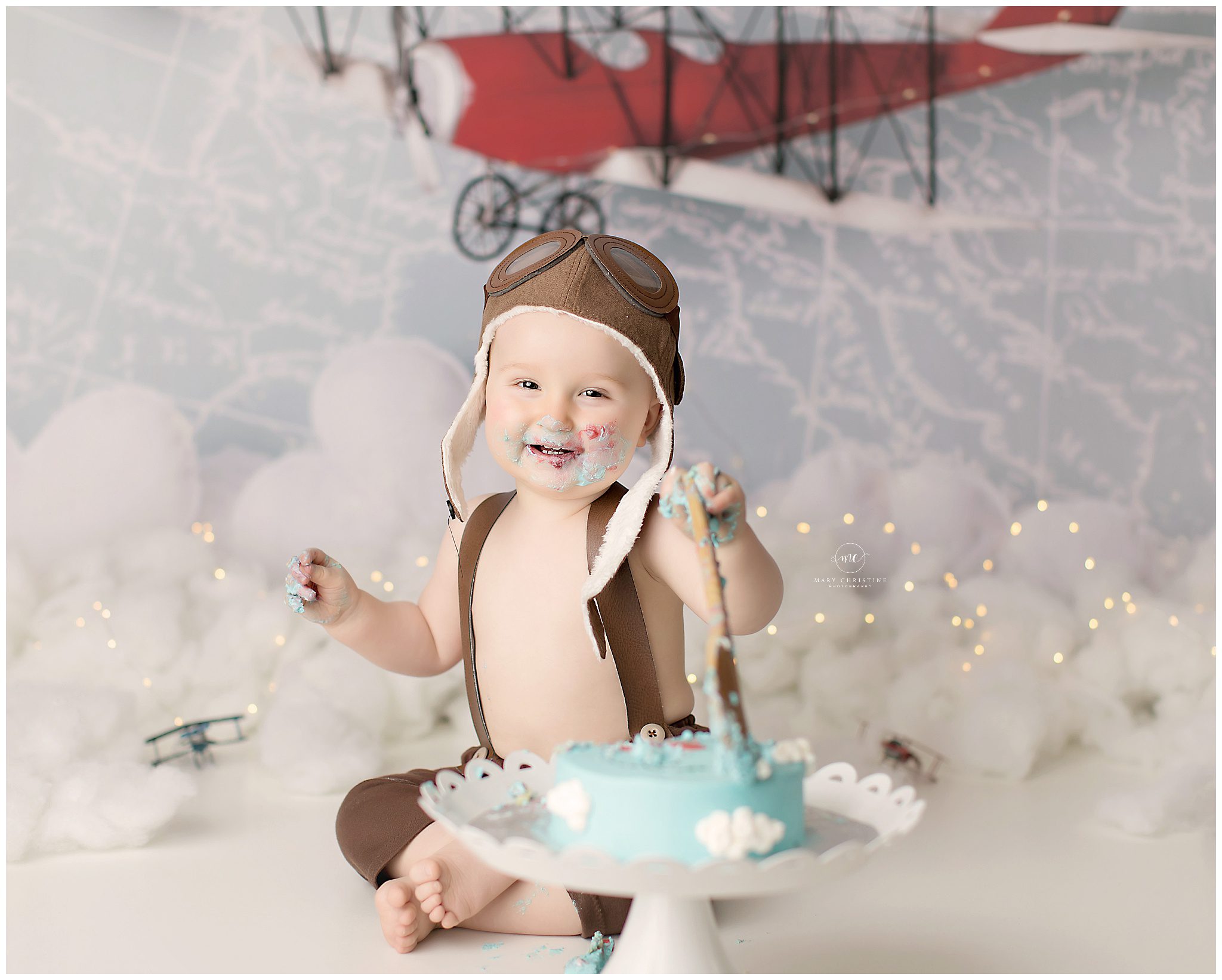 Airplane Cake Smash | Akron Cake Smash Photographer
