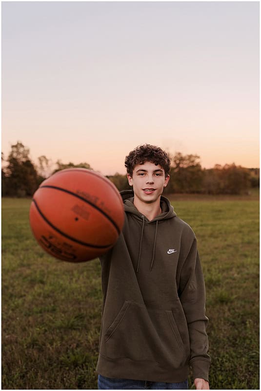 Basketball photo ideas for senior boys