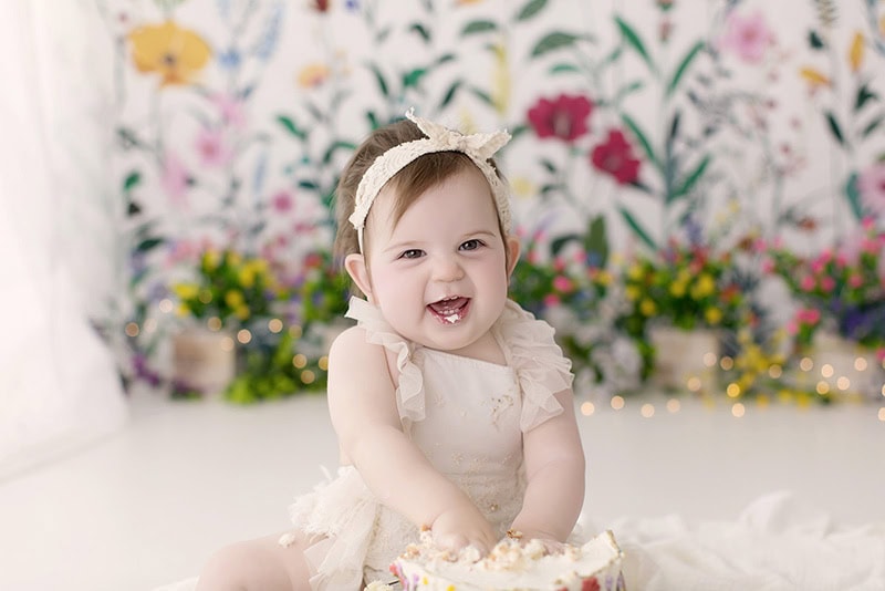 Wildflower themed cake smash in Cleveland Ohio