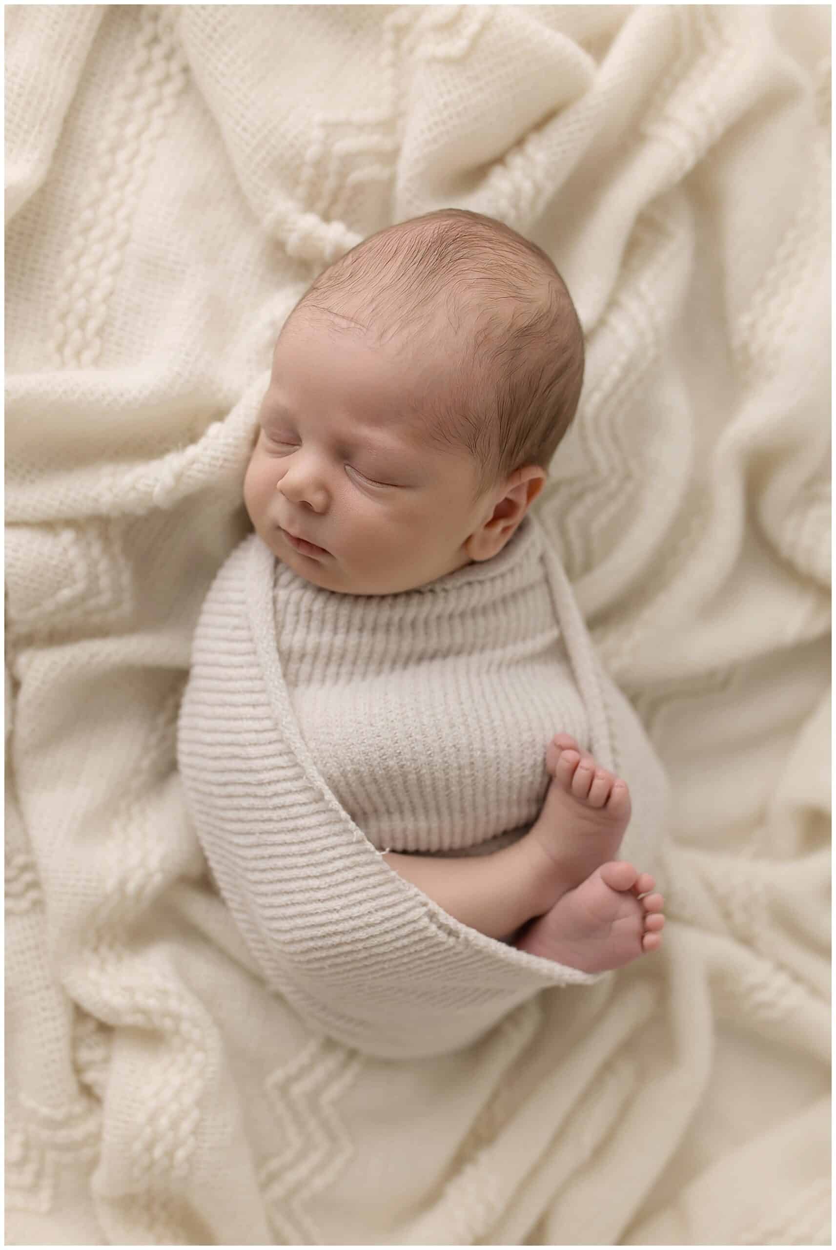 Newborn Photography in Cleveland Ohio | Soft & Neutral Studio Session